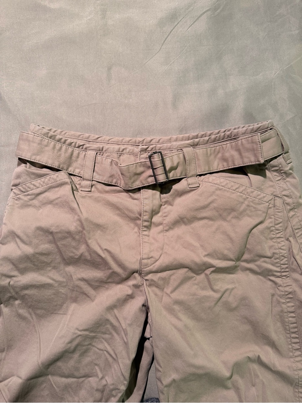 Abercrombie & Fitch Barrel Pants in Light Taupe - Picture 3 of 5
